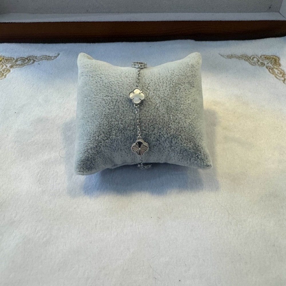 Sterling Silver Pearl Clover Bracelet